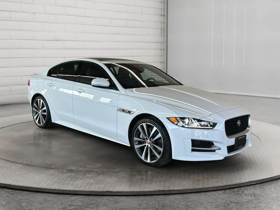 2018 Jaguar XE - Image 3 of 20