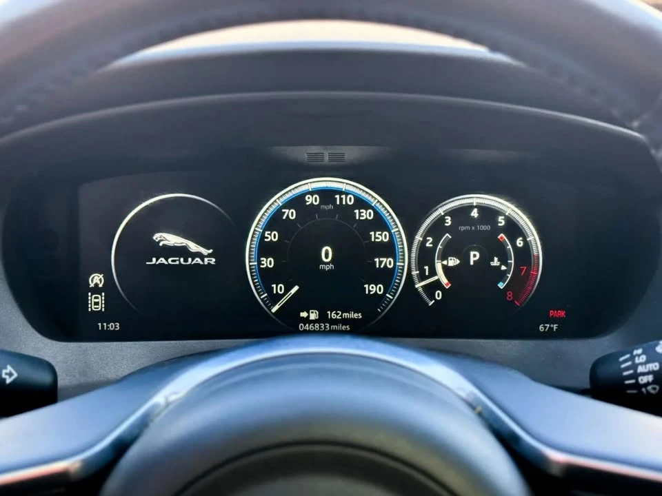 2018 Jaguar XE - Image 19 of 19