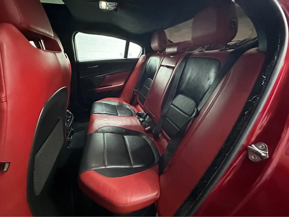 2018 Jaguar XE - Image 7 of 20