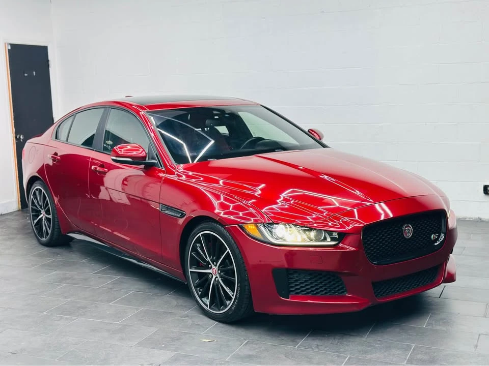2018 Jaguar XE - Image 3 of 20