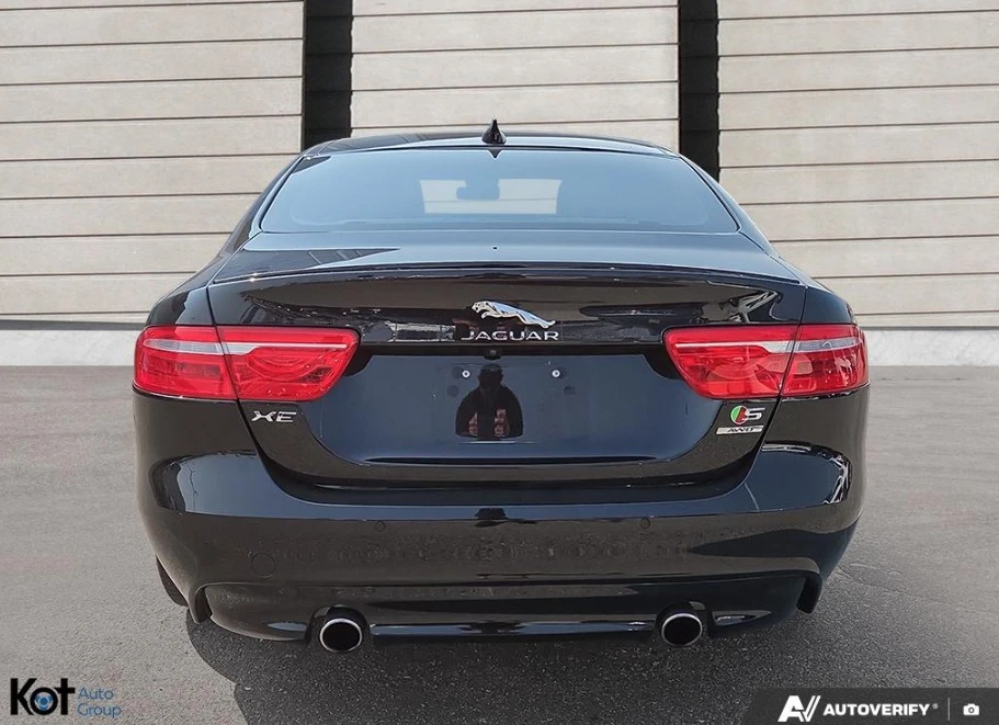 2018 Jaguar XE - Image 5 of 18