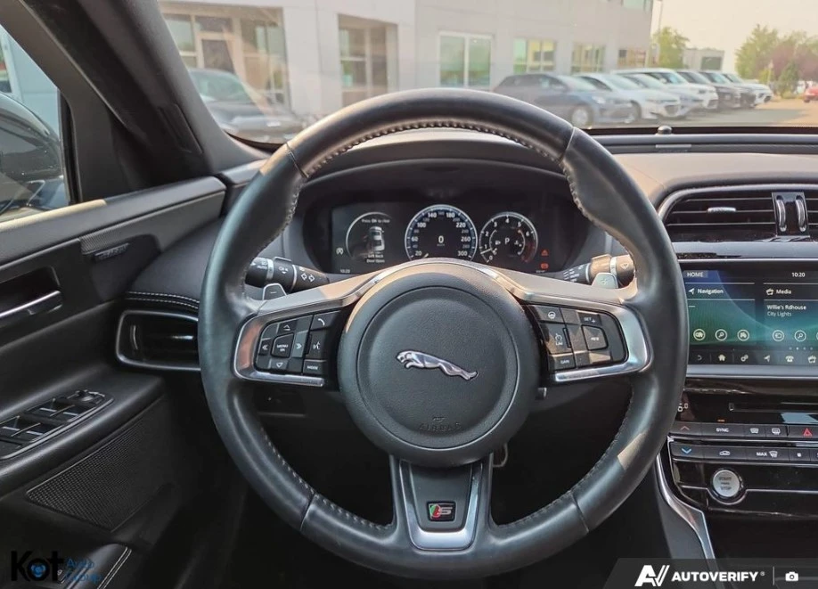 2018 Jaguar XE - Image 11 of 18