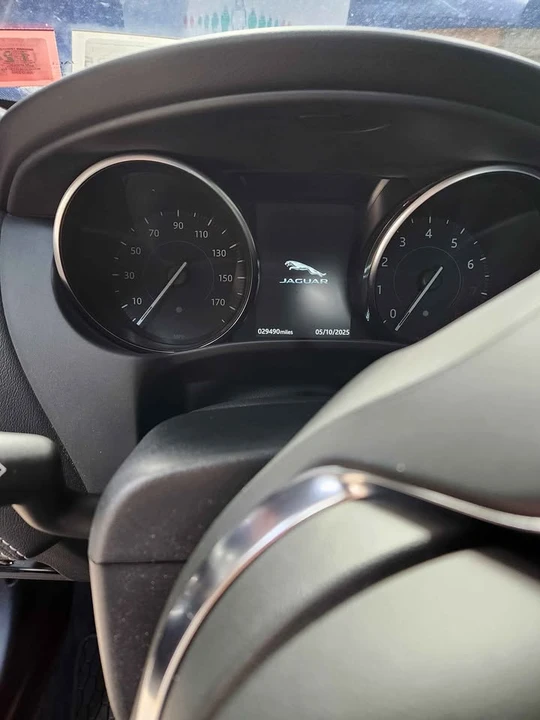 2018 Jaguar XE - Image 14 of 16