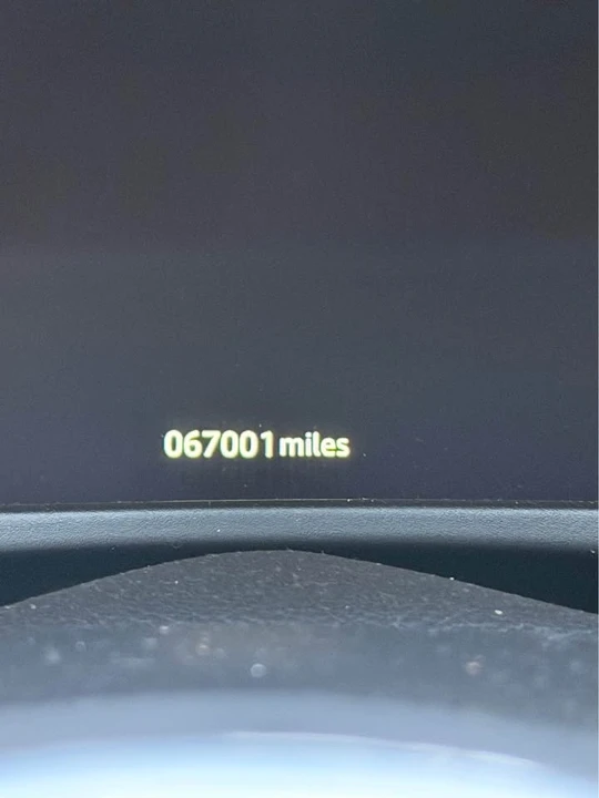 2018 Jaguar XE - Image 13 of 14