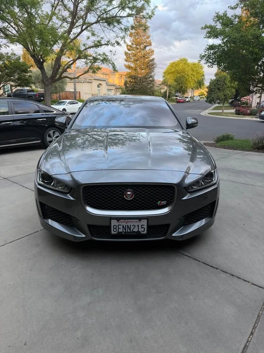 2018 Jaguar XE - Image 3 of 14