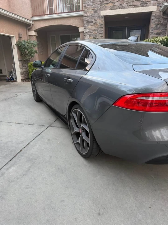 2018 Jaguar XE - Image 6 of 14