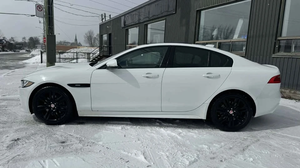 2018 Jaguar XE - Image 4 of 18