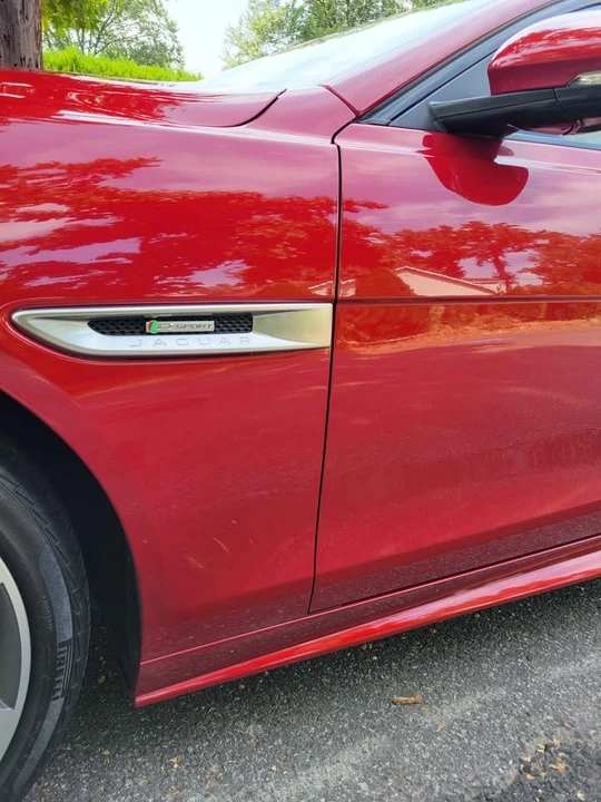 2018 Jaguar XE - Image 3 of 9