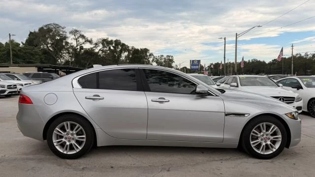 2018 Jaguar XE - Image 5 of 20