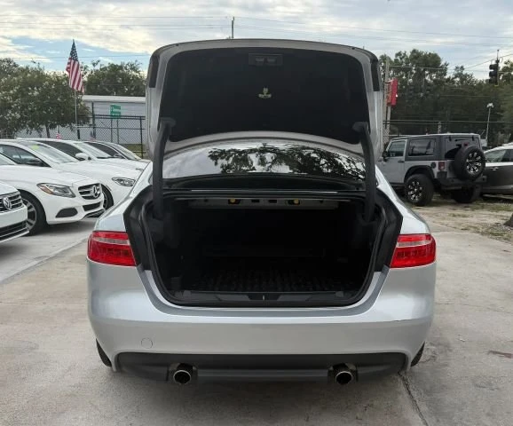2018 Jaguar XE - Image 20 of 20