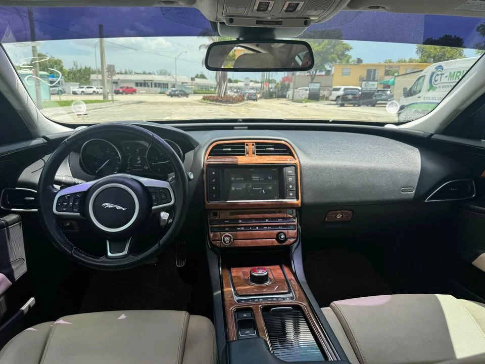 2018 Jaguar XE - Image 9 of 13