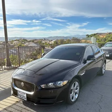 2018 Jaguar XE 25t Premium Sedan