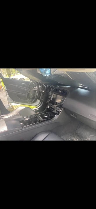 2018 Jaguar XE - Image 2 of 5