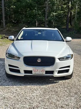 2018 Jaguar XE XE 25t Premium Sedan 4D