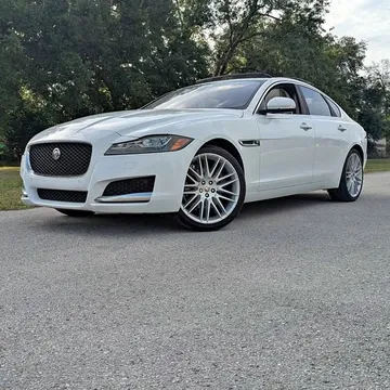 2018 Jaguar XE 25t Prestige