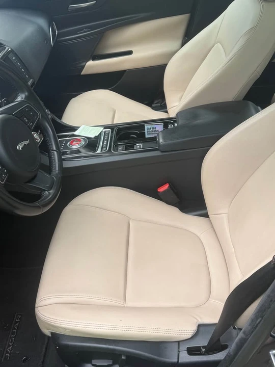 2018 Jaguar XE - Image 6 of 8