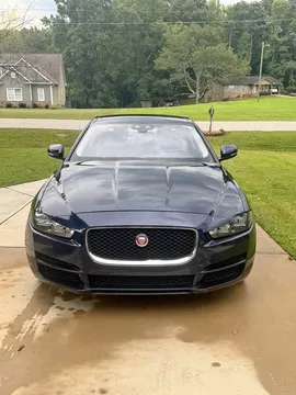 2018 Jaguar XE 25t Prestige Sedan 4D
