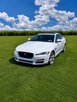 2018 Jaguar XE 25t Prestige Sedan 4D