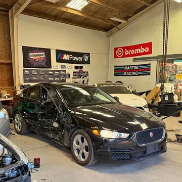 2018 Jaguar XE 25t Sedan 4D