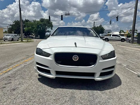 2018 Jaguar XE XE 25t Sedan 4D