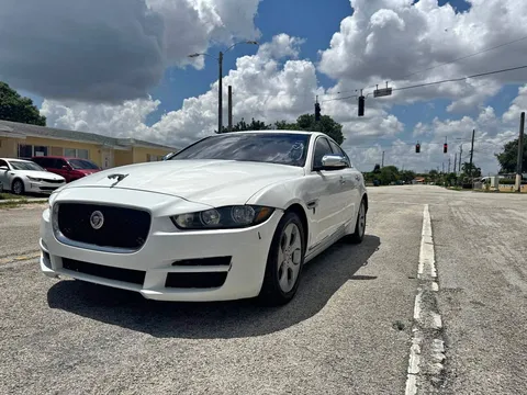 2018 Jaguar XE XE 25t Sedan 4D