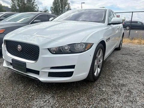 2018 Jaguar XE XE 25t Sedan 4D