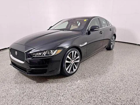 2018 Jaguar XE XE 30t Prestige Sedan 4D
