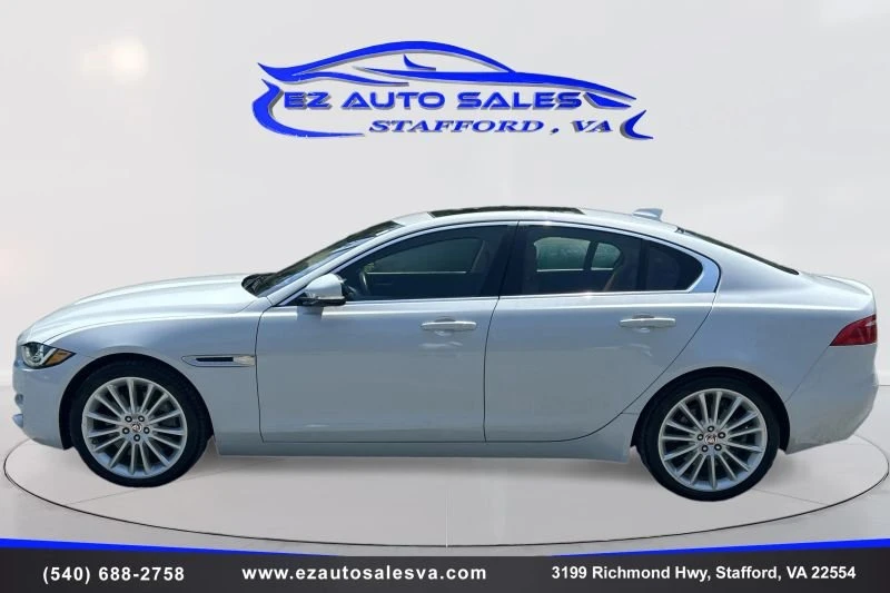 2018 Jaguar XE - Image 8 of 20
