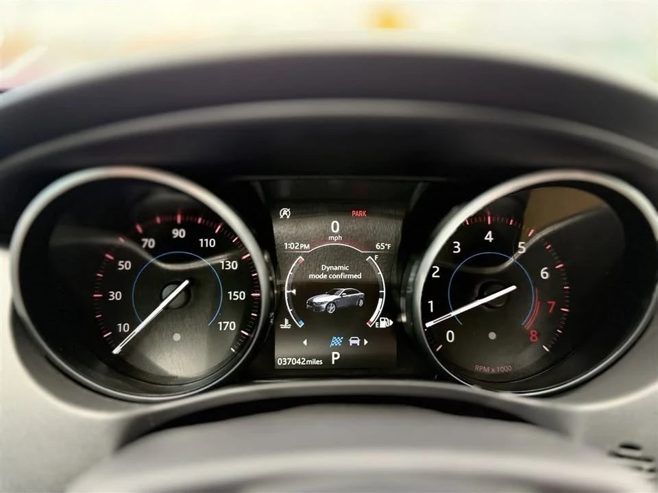 2018 Jaguar XE - Image 8 of 14