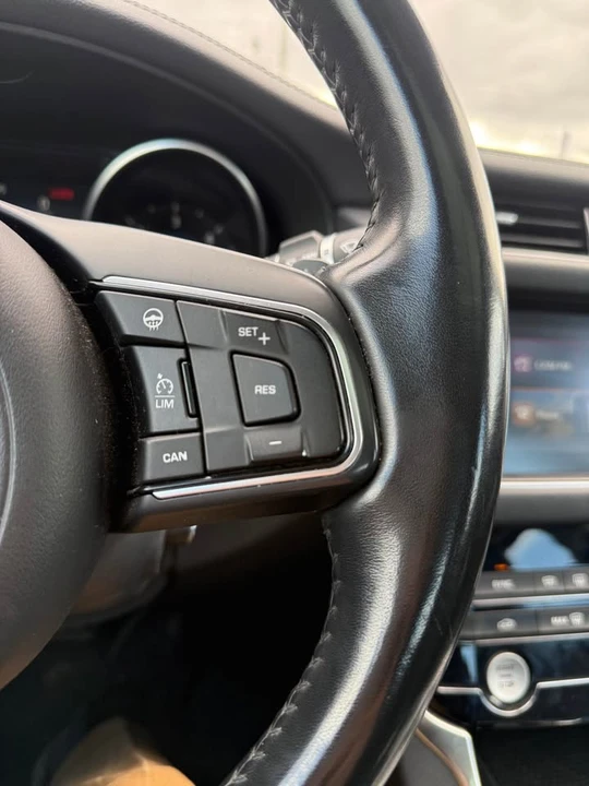 2018 Jaguar X260 XF - Image 17 of 20