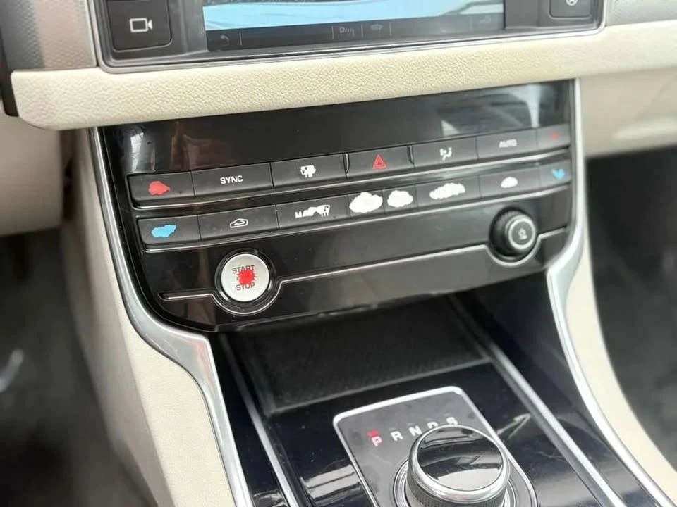 2018 Jaguar X260 XF - Image 16 of 20