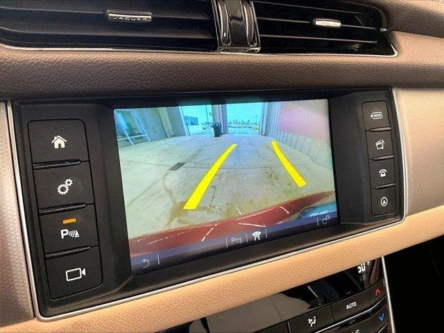 2018 Jaguar X260 XF - Image 15 of 20