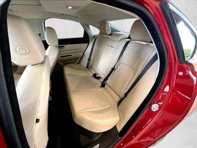 2018 Jaguar X260 XF - Image 16 of 20