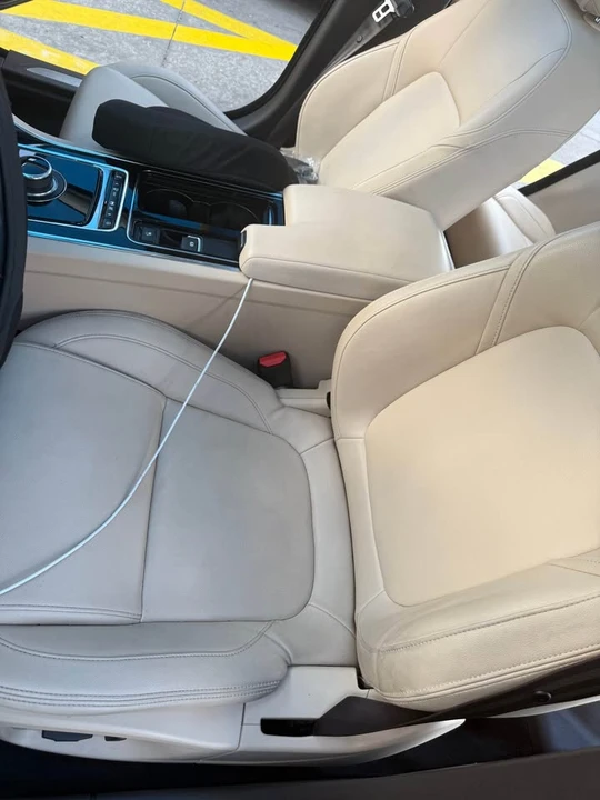 2018 Jaguar X260 XF - Image 8 of 15