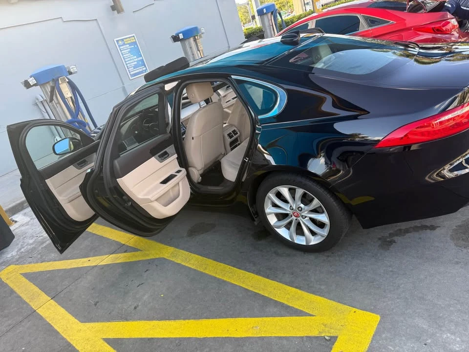 2018 Jaguar X260 XF - Image 2 of 15