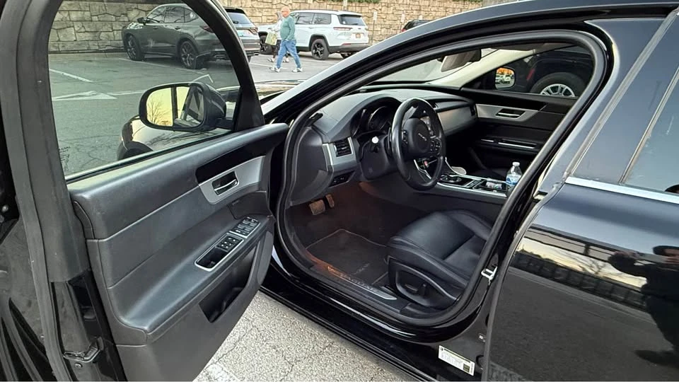 2018 Jaguar X260 XF - Image 8 of 20