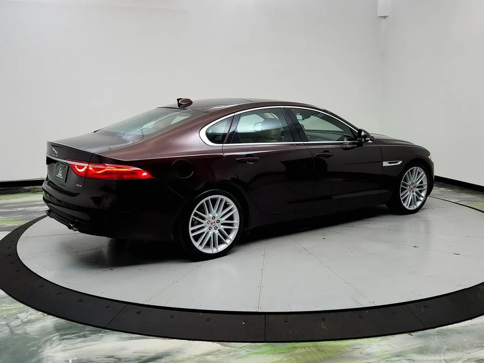2018 Jaguar X260 XF - Image 5 of 21