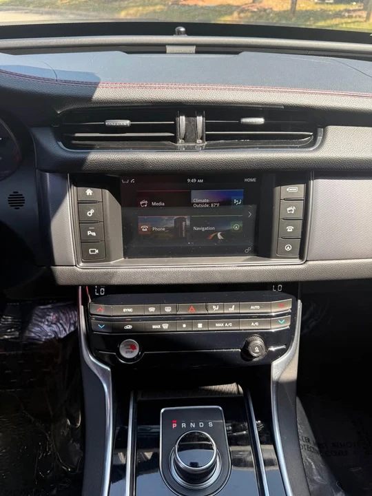 2018 Jaguar X260 XF - Image 14 of 20