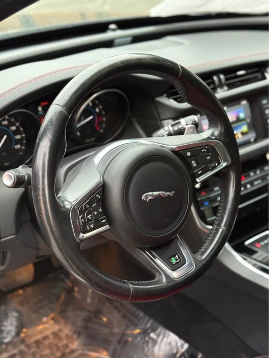 2018 Jaguar X260 XF - Image 14 of 20