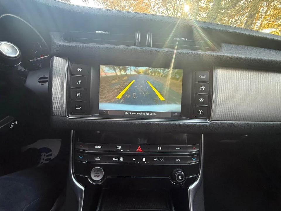 2018 Jaguar X260 XF - Image 15 of 17