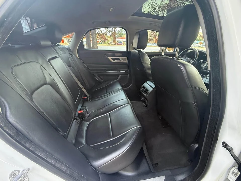 2018 Jaguar X260 XF - Image 10 of 17