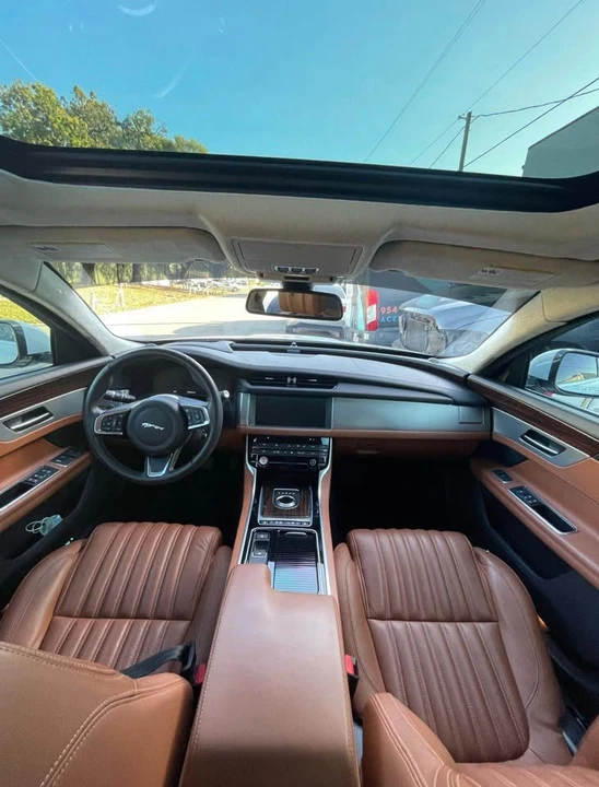 2018 Jaguar X260 XF - Image 8 of 9
