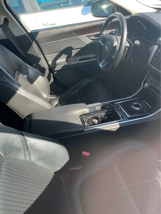 2018 Jaguar X260 XF - Image 3 of 4