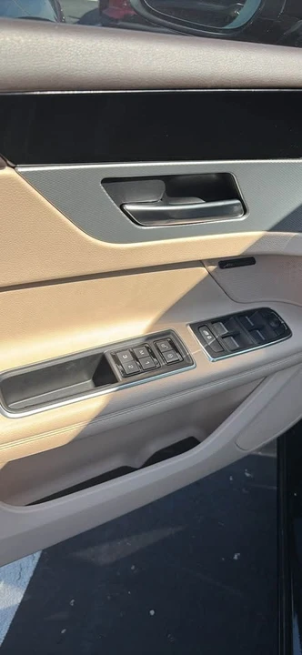2018 Jaguar X260 XF - Image 3 of 6