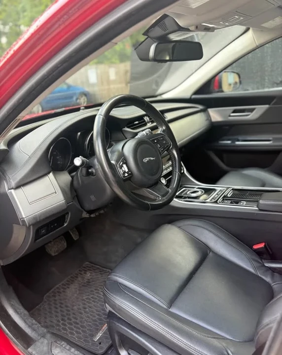 2018 Jaguar X260 XF - Image 4 of 10