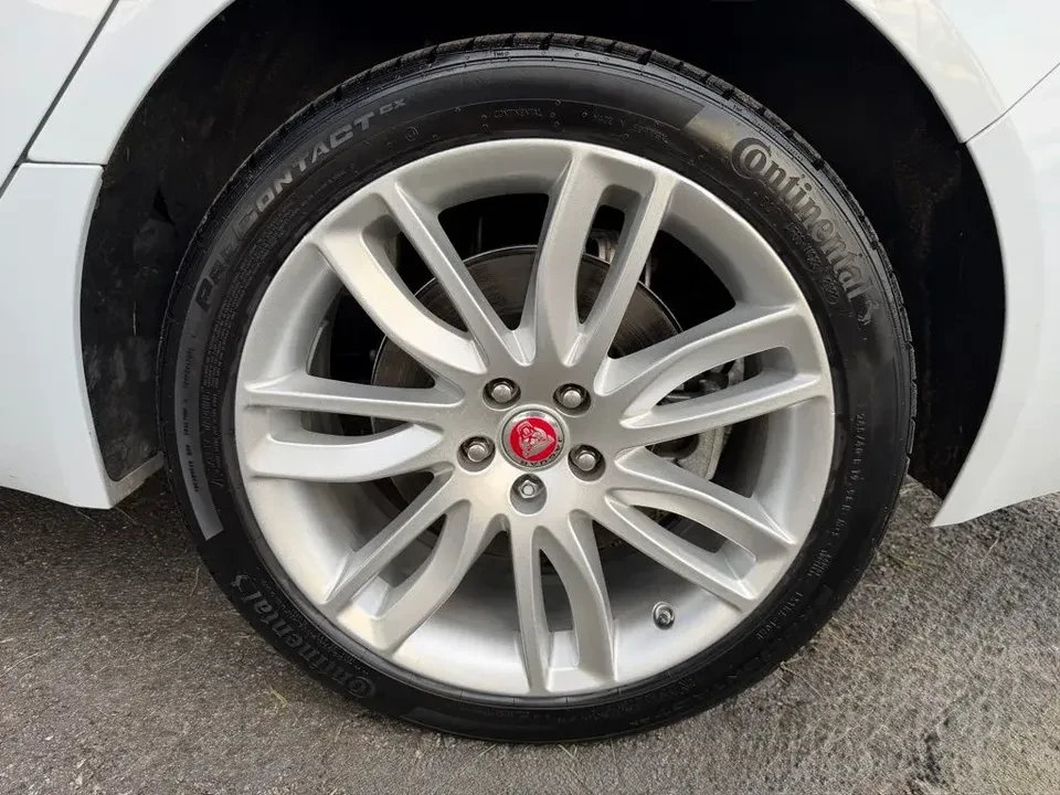 2018 Jaguar X260 XF - Image 9 of 13