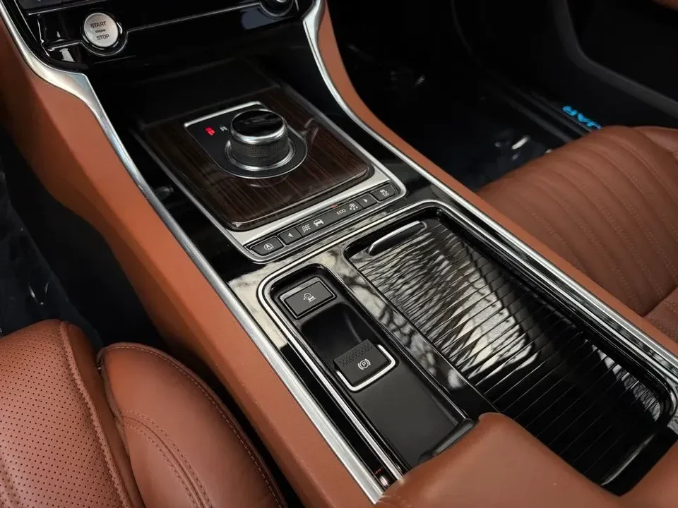 2018 Jaguar X260 XF - Image 2 of 13