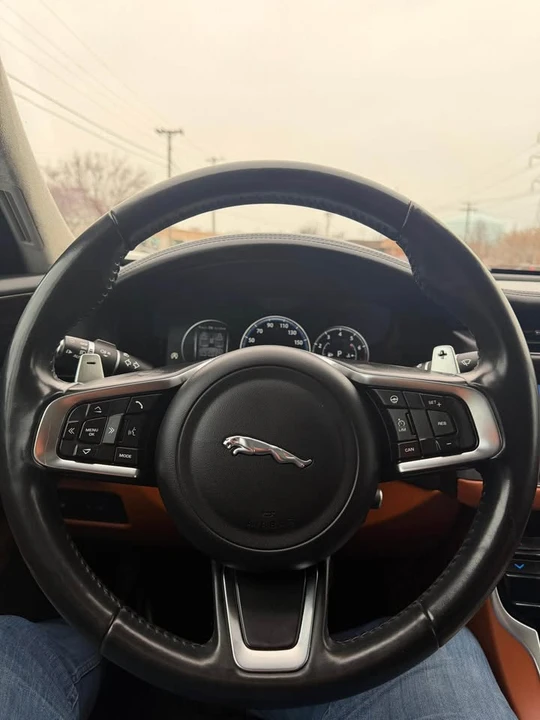2018 Jaguar X260 XF - Image 9 of 19