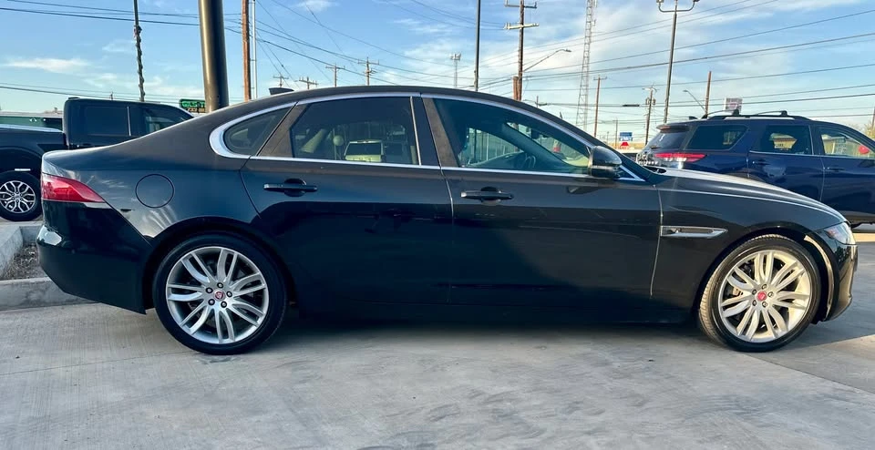 2018 Jaguar X260 XF - Image 9 of 10