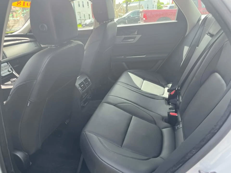 2018 Jaguar X260 XF - Image 9 of 12